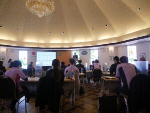 愚直に地道に徹底的にやり続ける